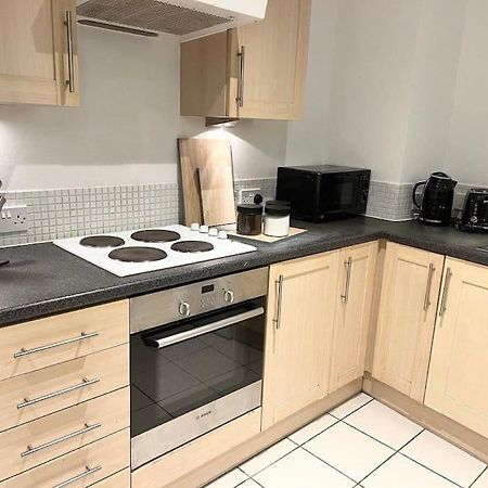 2 Bedroom City Center Apartment Manchester Exterior photo